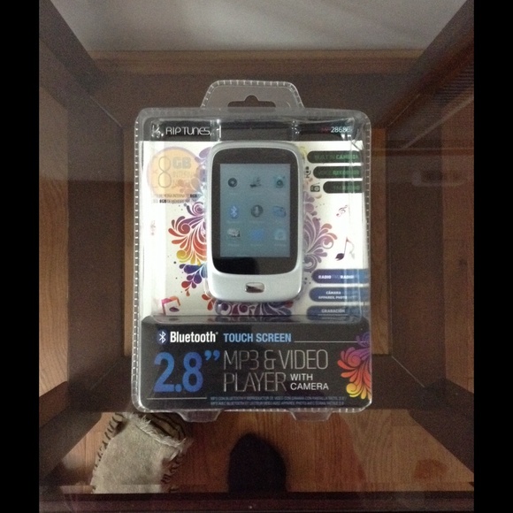 RIP Tunes touchscreen MP3 & video player