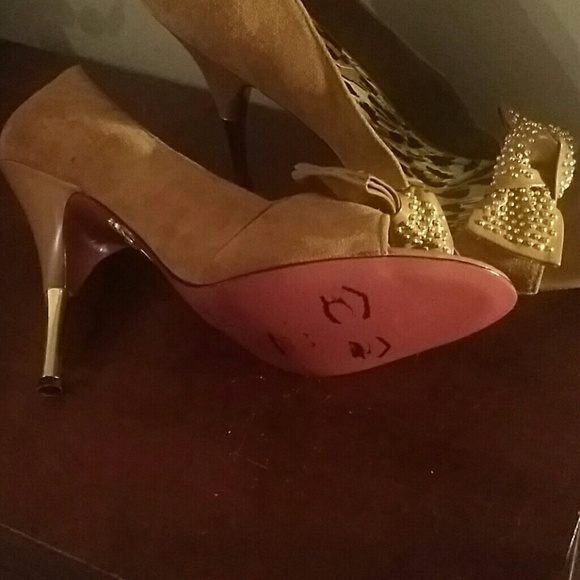 Shoes - Picture 2 of 2