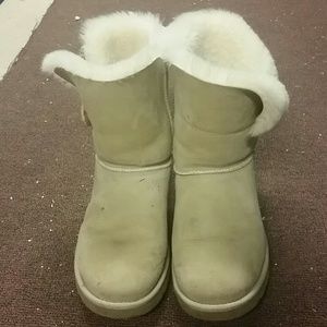 Bailey button uggs