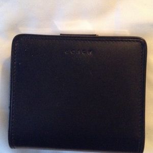COACH BLACK LEATHER WALLET. BRAND NEW.