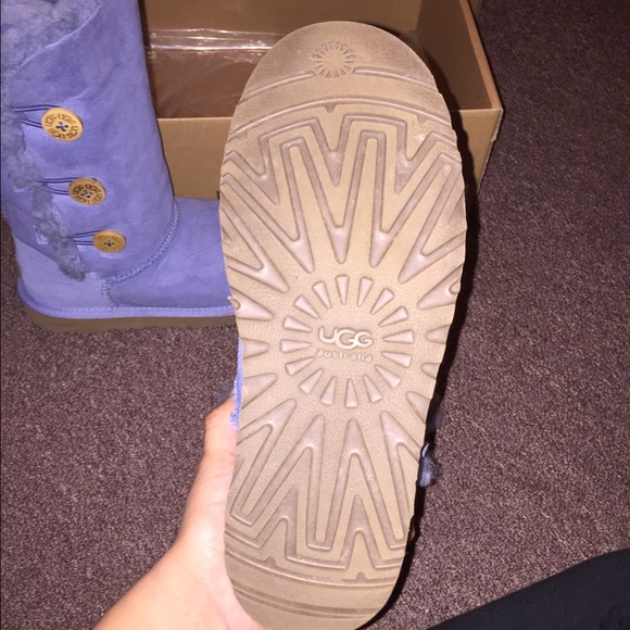 UGG Bailey Triplet Boot - Picture 3 of 4