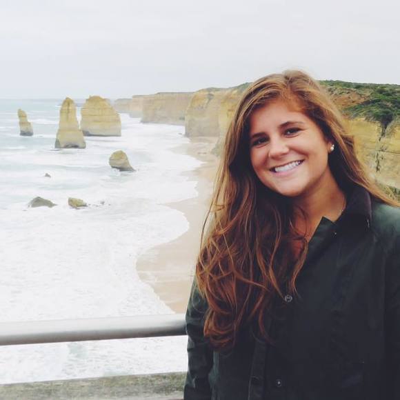 Meet your Posher, Lauren