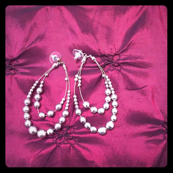 Express earrings
