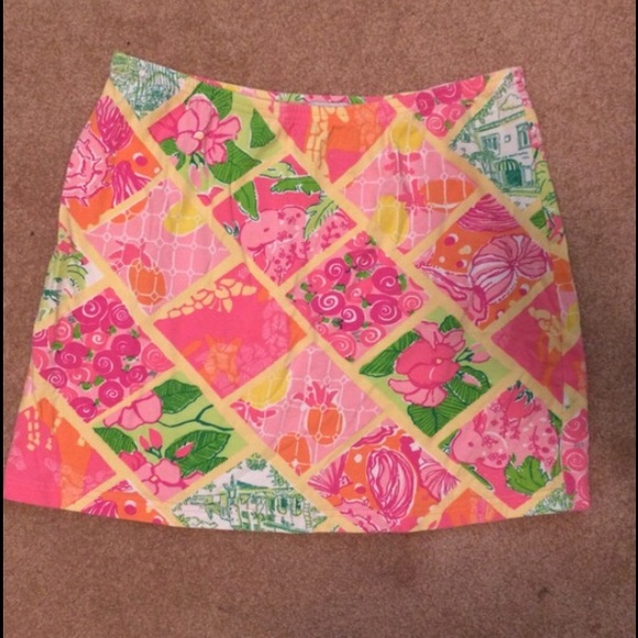 Super fun Lilly Pulitzer Skirt, lightly worn!