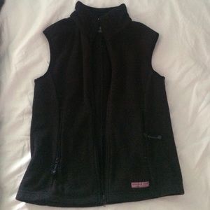 Black vineyard vines vest