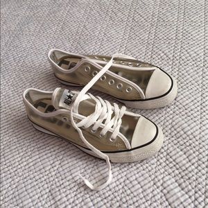 Clear converse
