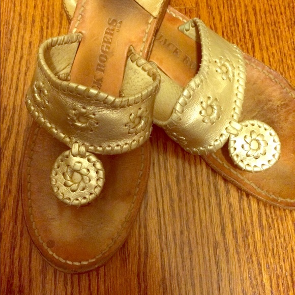 Jack Rogers! 🎉🌷🌸🌸