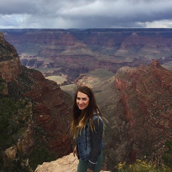 Meet your Posher, Katie