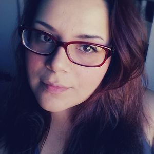 Meet your Posher, Claudia