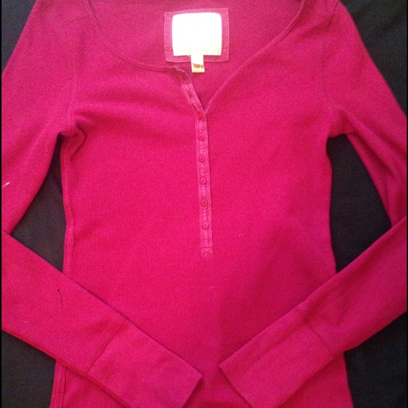 American Eagle Long Sleeved Shirt