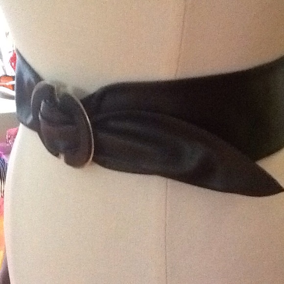 Funky Leather Retro Belt - Picture 2 of 4