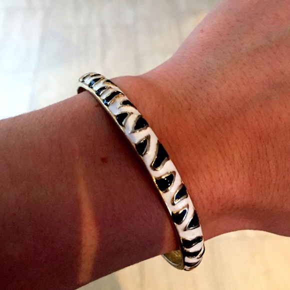 Jewelry - Zebra bangle