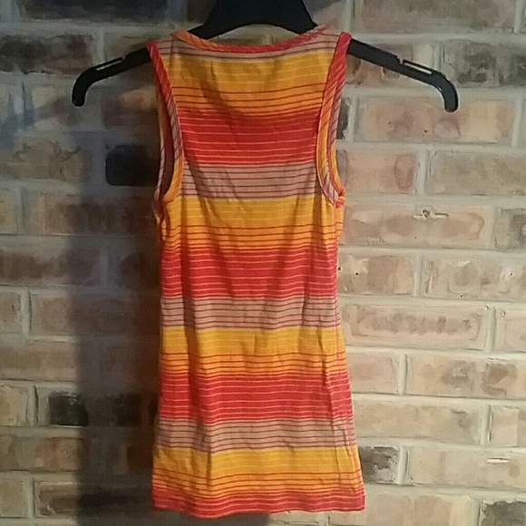 Tank top - Picture 3 of 3