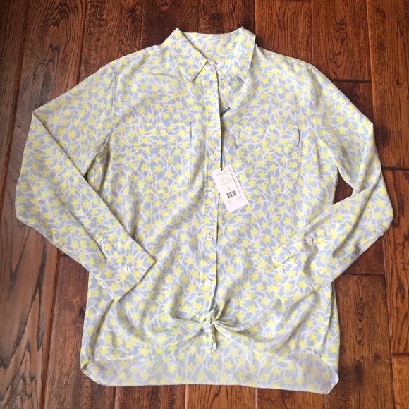 Equipment Tops - Equipment silk blouse