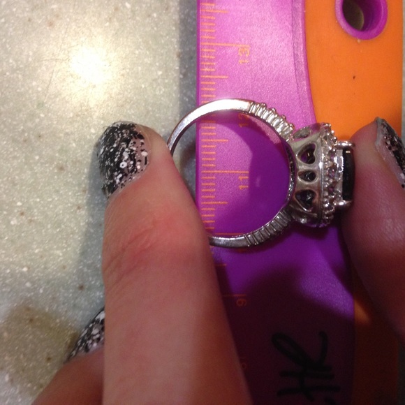 Onyx Colored Ring - Picture 2 of 4