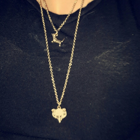 Adorable fox & dog necklace 💕