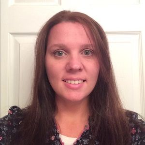 Meet your Posher, Angie