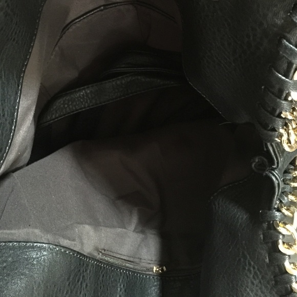 Most gorgeous fringe bag ONE HOUR SALE - Picture 4 of 4