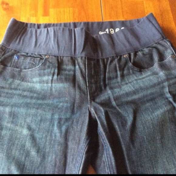 Sold in bundle! 🎀 - Picture 2 of 2