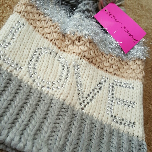 SOLD SOLD SOLD NEW Betsey Johnson Beanie - Picture 2 of 2
