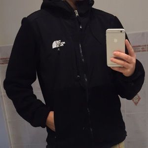 SOLD ❌❌Women's denali hooded Northface fleece!