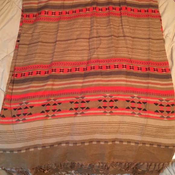 Never worn/used H&M scarf