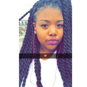 Meet your Posher, Tamera