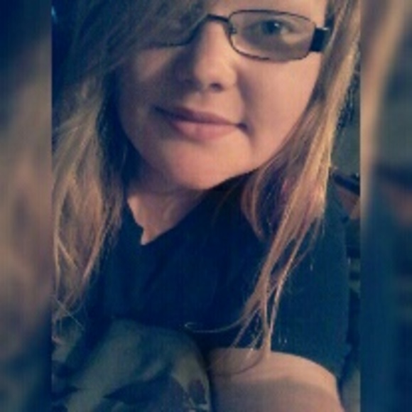 Meet your Posher, Kaley - Picture 1 of 1