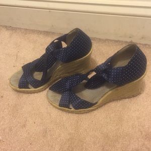 Summer blue polka dot wedges