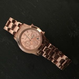 Michael Kors Rose Gold watch 🚫on hold 👛TRADE👛