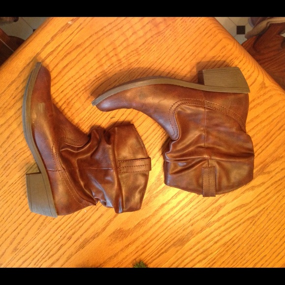 Brown boots