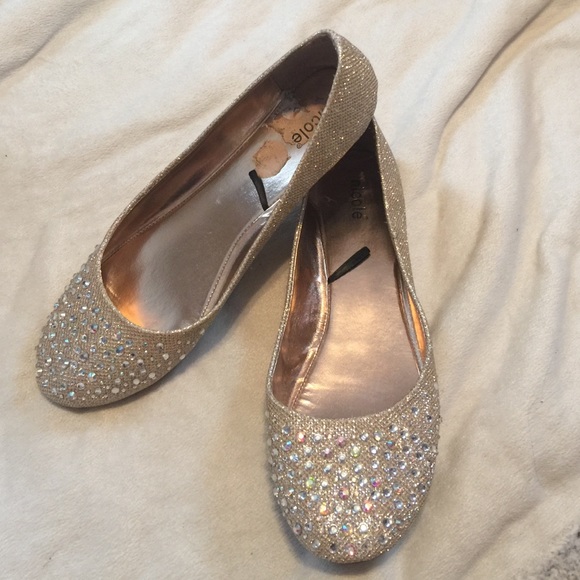 Sparkly woman's flats