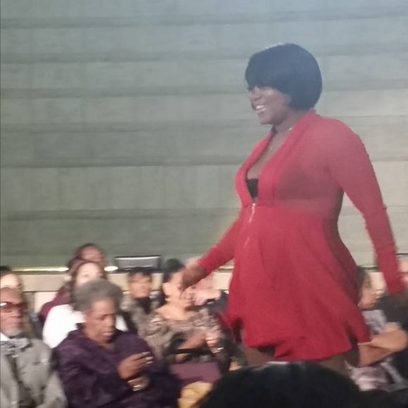 Meet your Posher, Earlene - Picture 1 of 1