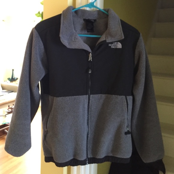 Grey Northface Denali