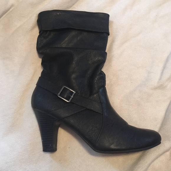 Woman's heeled boots