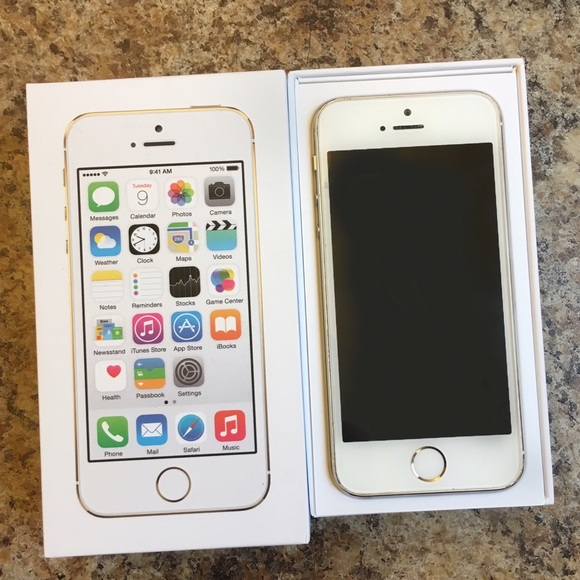 ⚡️⚡️SOLD⚡️⚡️ White& gold AT&T iPhone 5S 32GB