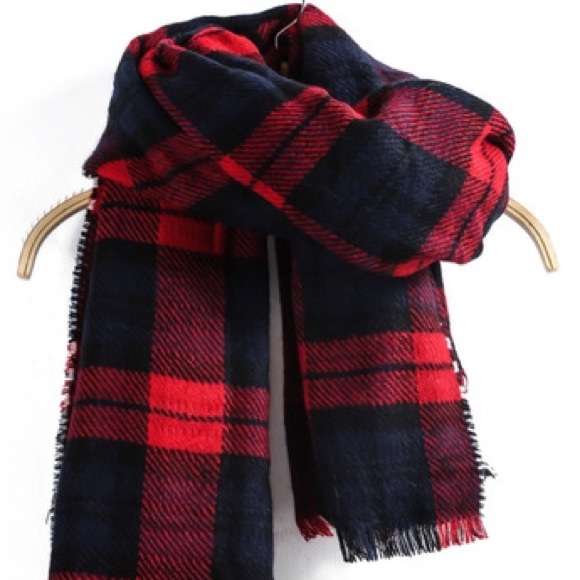 Accessories - Very Cozy Check Print Reversible Scarf!!