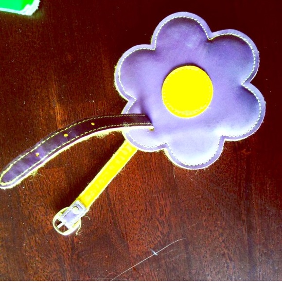 Accessories Vintage Puffed Daisy Luggage Tag Poshmark