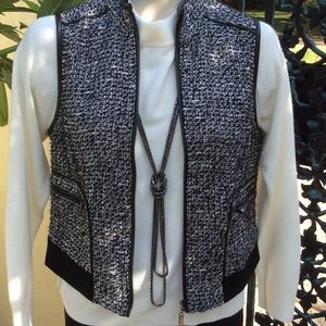 Vest. ❌Sold IN BUNDLE❌