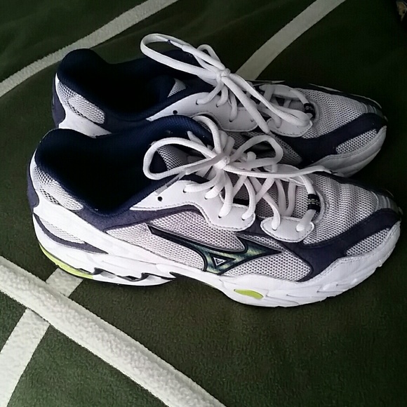 mizuno x10 running shoes
