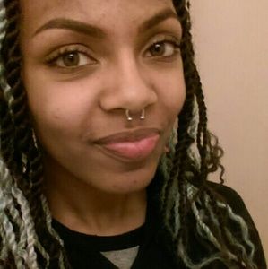 Meet your Posher, Veronica