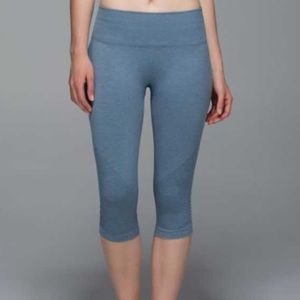 Lululemon "In The Flow Crop II"