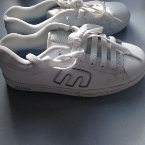 Etnies sneakers