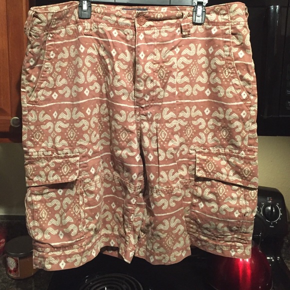 Retro cargo shorts never worn