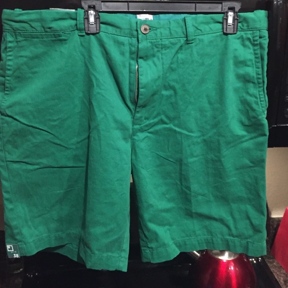 JCPenny flat front knee high shorts