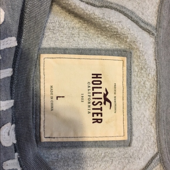 Hollister crew neck - Picture 2 of 2