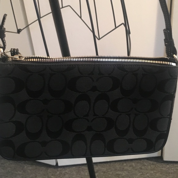 Coach Handbags - Coach cross body