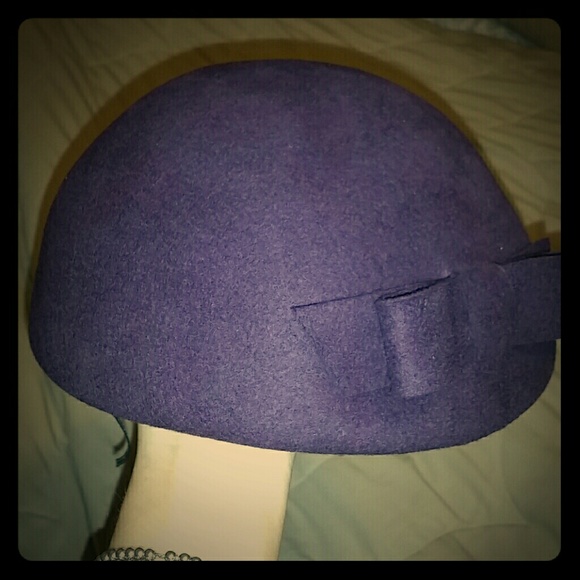 Beautiful wool beret cloche hat