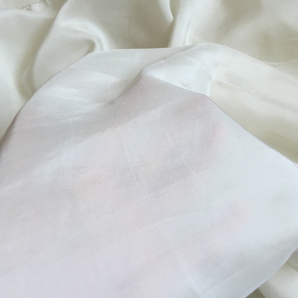 ❌SOLD❌ Zara Knit Sleeveless Top with Silk Back - Picture 4 of 4