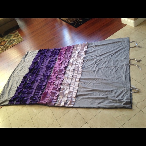 Custom made ruffle full size duvet